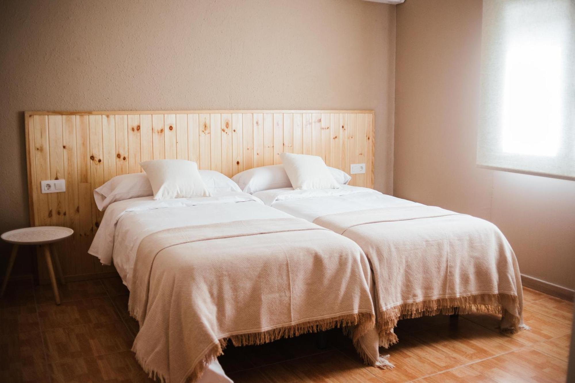 Hostal Entreolivos Бадахос Экстерьер фото
